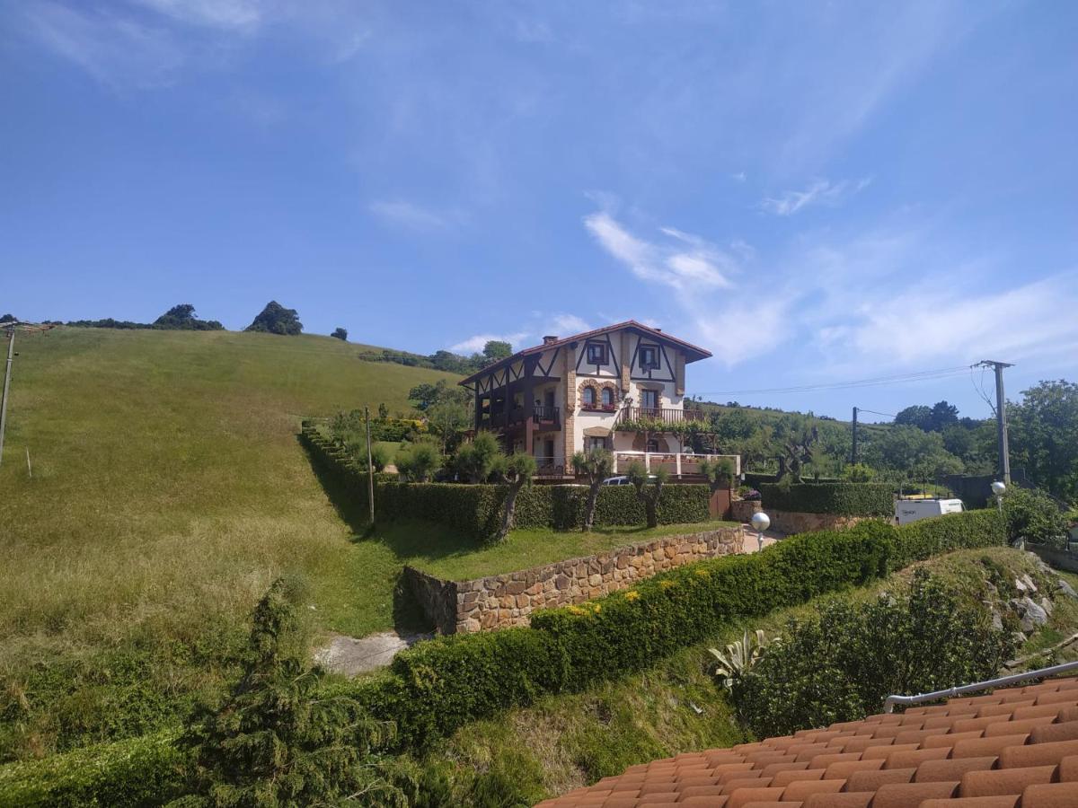 Apartamento 2 Habit, Sala, Terraza, Jardin, Parking Gratis *