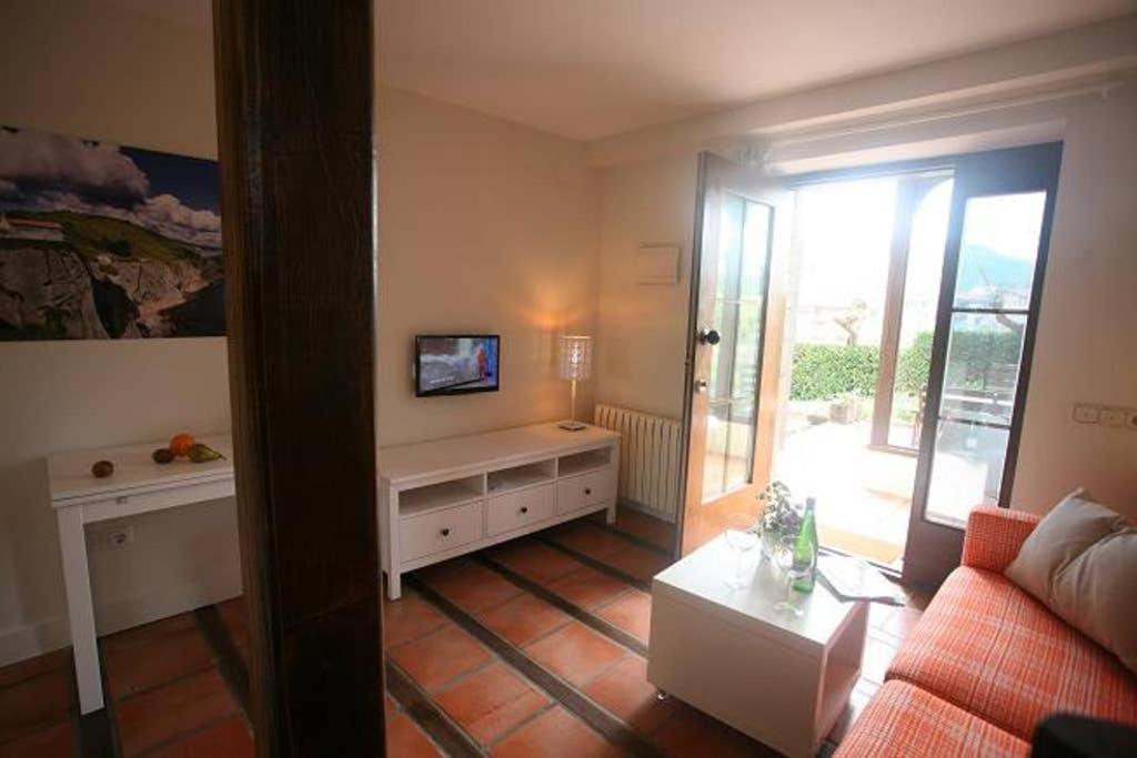 Apartamento 2 Habit, Sala, Terraza, Jardin, Parking Gratis