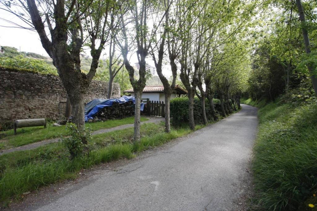 2 Habit, Sala, Terraza, Jardin, Parking Gratis